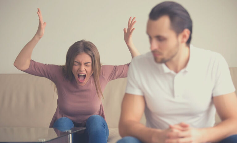 Karım Bana Bağırıyor: Olası Sebepler ve Ne Yapmalı