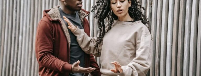 Kaçınan Eski Sevgilinin Seni Özlemesi Nasıl Sağlanır: 12 Temel Teknik 6 Kaçınan Eski Sevgilinin Seni Özlemesi Nasıl Sağlanır: 12 Temel Teknik